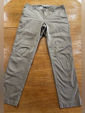 Woolrich Straight Leg Pants in Light Taupe